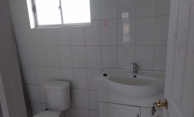 Casa de un piso, a pasos de Calle Rengo