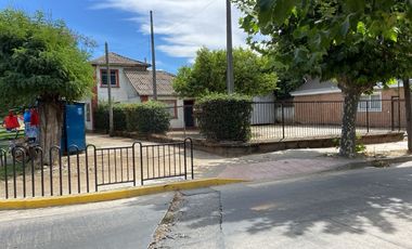 Casa y Local Comercial , a dos cuadras de Plaza de Armas