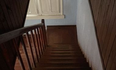 Casa y Local Comercial , a dos cuadras de Plaza de Armas