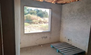 Casa y Parcela de Media Hectárea en Loteo Pamparrasa