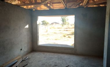 Casa y Parcela de Media Hectárea en Loteo Pamparrasa