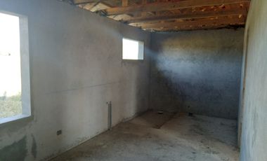 Casa y Parcela de Media Hectárea en Loteo Pamparrasa