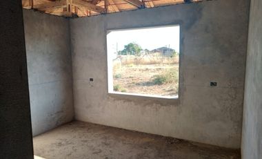 Casa y Parcela de Media Hectárea en Loteo Pamparrasa