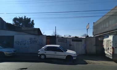Sitio en Calle Valentin Letelier, a pasos de calle Brasil