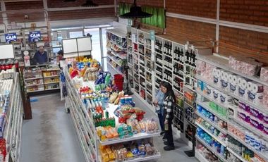 Local Comercial y sitio en comuna de Hualañe