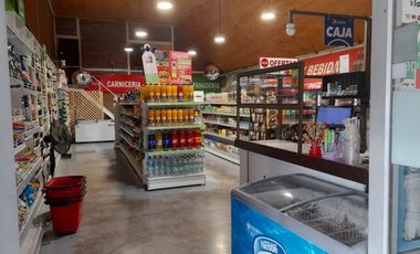 Local Comercial y sitio en comuna de Hualañe