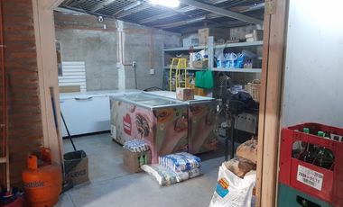 Local Comercial y sitio en comuna de Hualañe