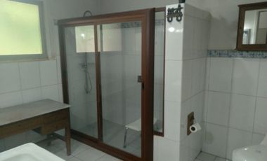 Casa y Parcela de Media Hectárea, ubicada en Villa Alegre