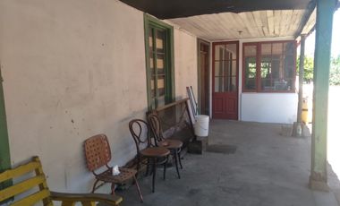Casa y Parcela de Media Hectárea, ubicada en Villa Alegre