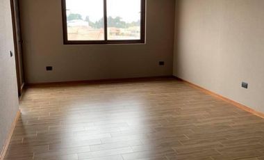 En Venta, exclusivo Departamento en Hacienda Esmeralda