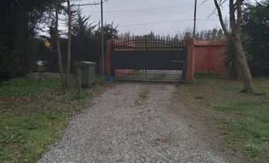 Linda Casa en Parcela de Media Hectàrea