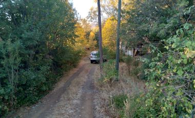Parcela con casa, en Pueblo de Rari