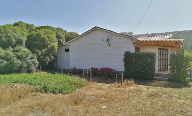 Casa en la Playa, Sector Lipimavida comuna Vichuquen