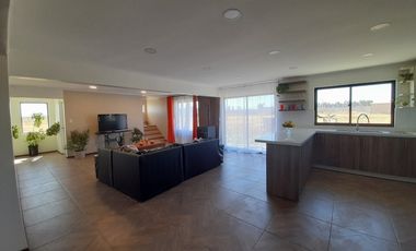 Casa en Parcela de 5.800.- Mts2 , sector Guadantun