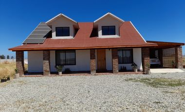 Casa en Parcela de 5.800.- Mts2 , sector Guadantun