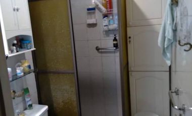 Casa de Dos Pisos en Avda Pdte Ibañez