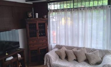 Casa de Dos Pisos en Avda Pdte Ibañez