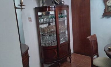 Casa de Dos Pisos en Avda Pdte Ibañez