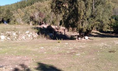Linda Parcela con casa de 400 Mts2 construìdos y Camping