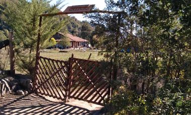 Linda Parcela con casa de 400 Mts2 construìdos y Camping