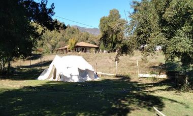 Linda Parcela con casa de 400 Mts2 construìdos y Camping