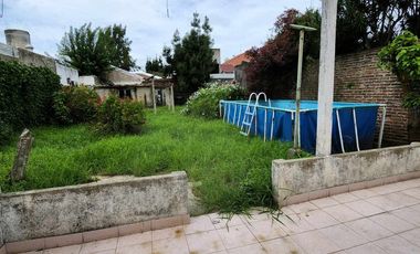 VENTA SM Castelverde 2870 Quilmes 320m2 Terreno