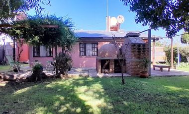 VENTA CHALET 3 DORMI, 2 BAÑ Y GRAN PARIQUE MIRAMAR