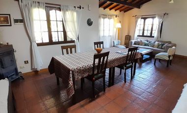 VENTA CHALET 3 DORMI, 2 BAÑ Y GRAN PARIQUE MIRAMAR