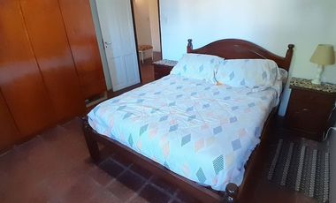VENTA CHALET 3 DORMI, 2 BAÑ Y GRAN PARIQUE MIRAMAR