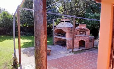 VENTA CHALET 3 DORMI, 2 BAÑ Y GRAN PARIQUE MIRAMAR