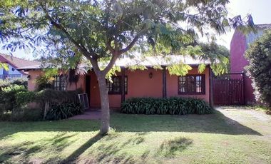 VENTA CHALET 3 DORMI, 2 BAÑ Y GRAN PARIQUE MIRAMAR