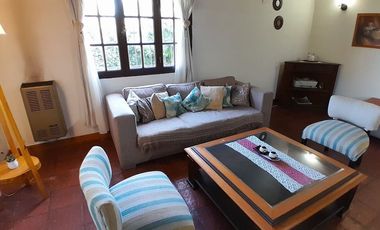 VENTA CHALET 3 DORMI, 2 BAÑ Y GRAN PARIQUE MIRAMAR