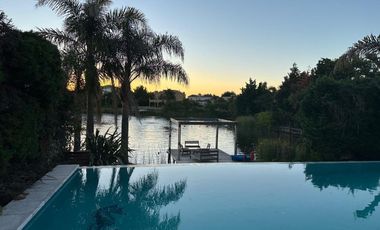 INCREIBLE CASA EN SAN ISIDRO LABRADOR AL AGUA