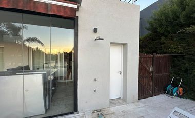 INCREIBLE CASA EN SAN ISIDRO LABRADOR AL AGUA