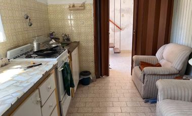 CASA EN VENTA EN LINCOLN CON PILETA
