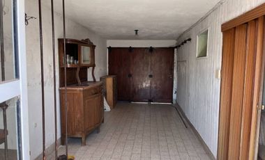 CASA EN VENTA EN LINCOLN CON PILETA