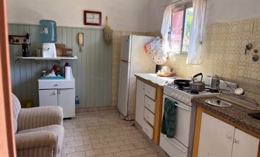 CASA EN VENTA EN LINCOLN CON PILETA