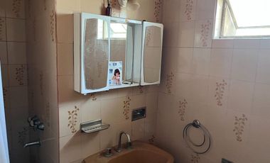 CASA EN VENTA EN LINCOLN CON PILETA