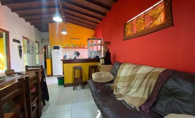 Moderna Casa 3 Amb + 1 Lote en Acantilados