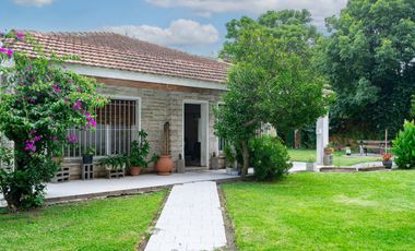 CASA EN VENTA APTO CREDITO ALEJANDRO KORN