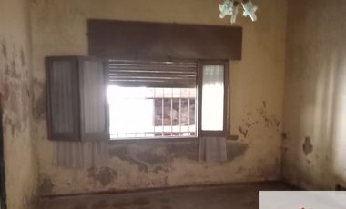 Casa en venta de 2 dormitorios c/ cochera en Mercedes