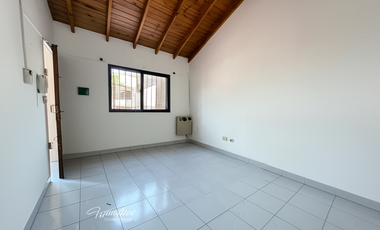Dúplex en alquiler de 2 dormitorios c/ cochera en Campana