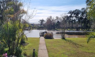 VENTA casa 4 ambientes Río Sarmiento - Delta Tigre