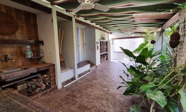VENTA casa 4 ambientes Río Sarmiento - Delta Tigre