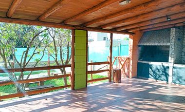 SE ALQUILA CASA 2 DORMITORIOS EN VILLA GIARDINO