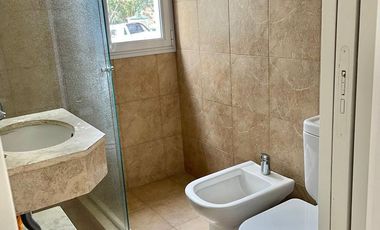 Alquiler Casa con pileta Villa Olivos ramal Pilar