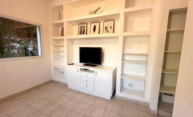 Alquiler Casa con pileta Villa Olivos ramal Pilar