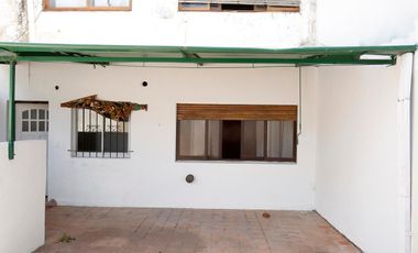 PH en venta en planta baja. Dos dormis + cochera
