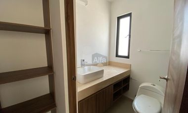 CASA EN PRIVADA CON ALBERCA en zona Walmart Muñoz – San Luis Potosí