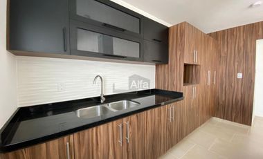 CASA EN PRIVADA CON ALBERCA en zona Walmart Muñoz – San Luis Potosí